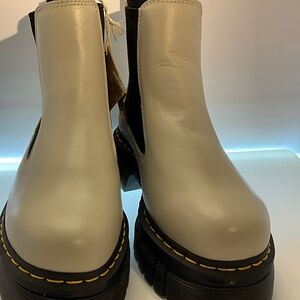 DOC MARTENS Audrick Napa Leather Chelsea Platform Boots, Cobblestone Gray